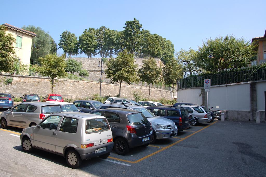 Ferienwohnung La Rosa Scarlatta Bergamo Exterior foto